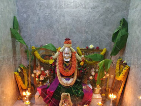 Vara Mahalakshmi VrataڼLakshmiŮװΡĽΪ˰ϣŮVaralakshmiǸɡPuja done by women in the K