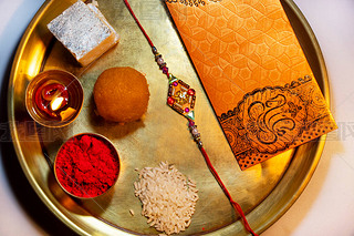 Rakshabandhanڼ䣬дͷһװԵ