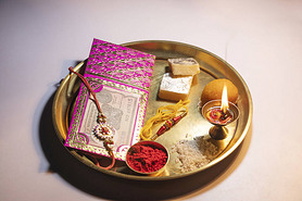 Rakshabandhanڼ䣬дͷһװԵ