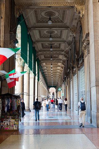 άǶ(Galleria Vittorio Emanuele II)