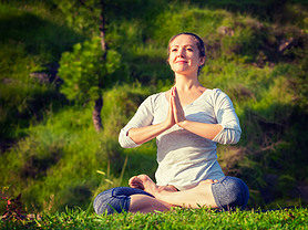 ٤Padmasana