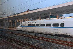 中国火车。中国铁路运输线站址.铁路轨道