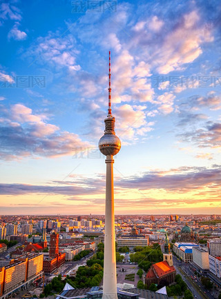 ʱ֣¹ϿյĵFernsehturm.