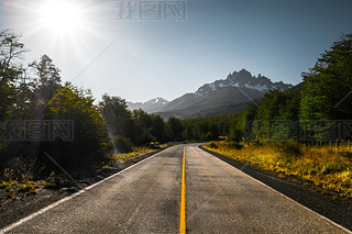 ·͸ɽCarretera Austral·Cerro CastilloɽCerro Castilloλڱ 