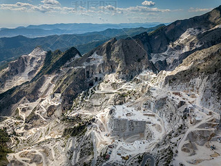 ColnataCarraraɽMassa-Carrara Tuscany