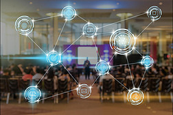 智能城市的无线通信连接物联网技术这是由脑图标驱动的抽象模糊会议大厅或研讨会室、技术和教育概念的照片