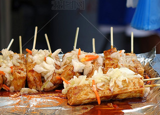 Smelly Fermented Tofu with Pickled Cabbage