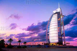 2011  11  27 ڵϰݣ-11  27 : Burj Al Arab Ƶ
