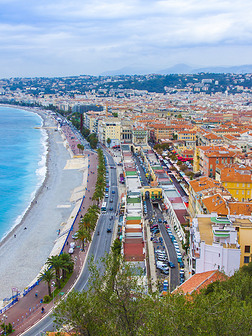 好了，法国在 2012 年 10 月 16 日。鉴于英语长廊 (步道） 和海滩。长廊步之遥在尼斯-欧洲最美丽的和已知的堤防之一
