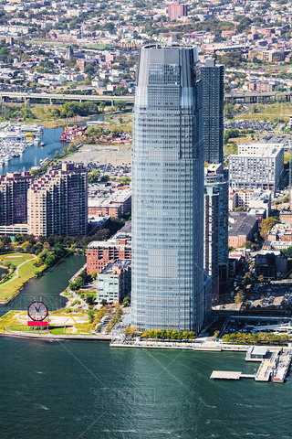 - Paulus Hook Pier and Morris Canal Park