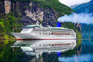 Cruise Liners On Geiranger fjordŲ