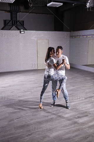 ռʱ,  kizomba