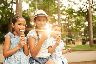 Children sitting on a bench