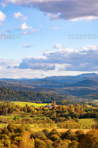 ջƻĽǶȿ, Bieszczady ɽϵ Lutowiska 徰ɫ˾̾ھɽ