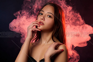 Ů˵ʱƬıµĺɫ vape ںɫı