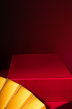 新年节日产品礼盒红色喜庆璀璨光影背景