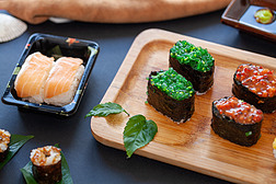 日本料理寿司拼盘美食静物