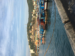 越南国外风景风光渔船岸边图片素材