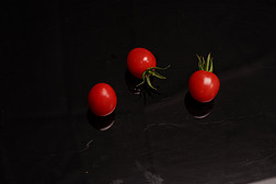 西红柿小柿子小番茄圣女果千禧果红色水果蔬菜摄影图