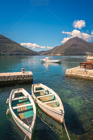 ںɽ Kotor  Perast 򰶱ߵС洬