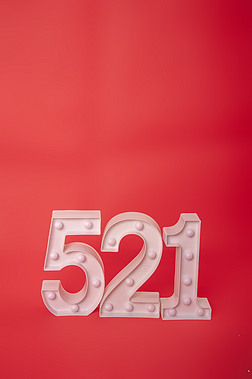 521摄影图|红色背景数字521