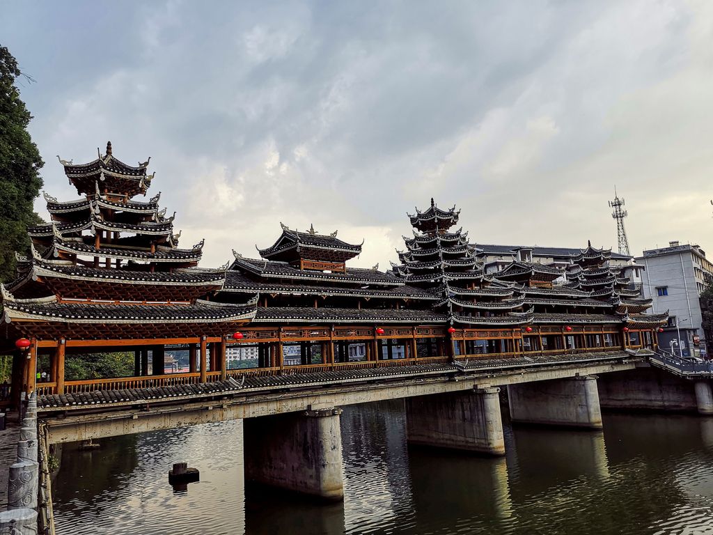 特色建筑风雨桥