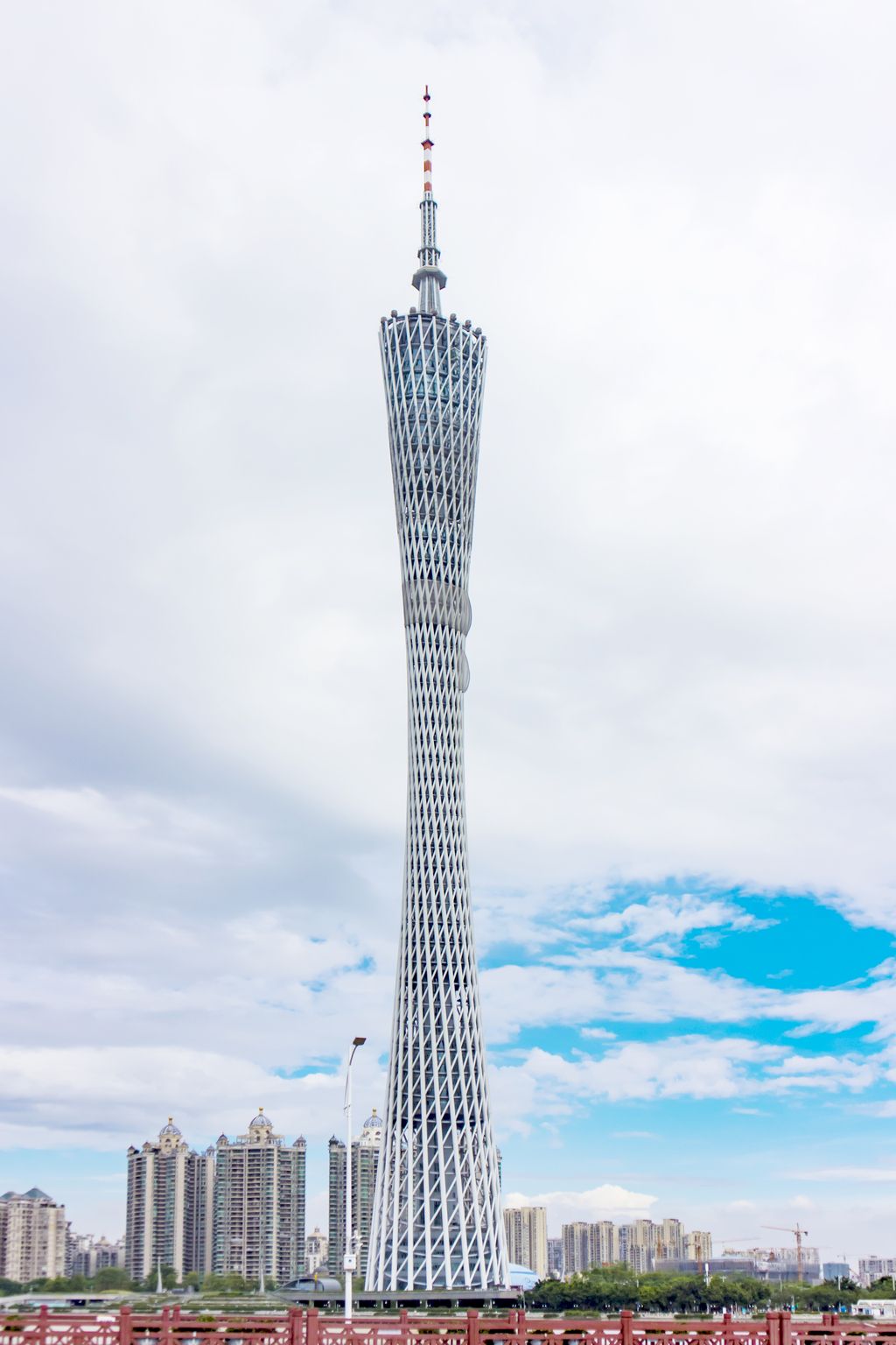 广州城市风光小蛮腰摄影高清图片素材简介我图网提供广州城市风光