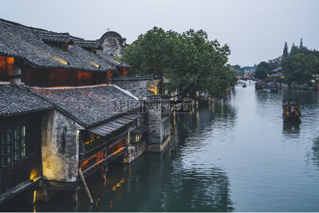 自然流水古镇风景
