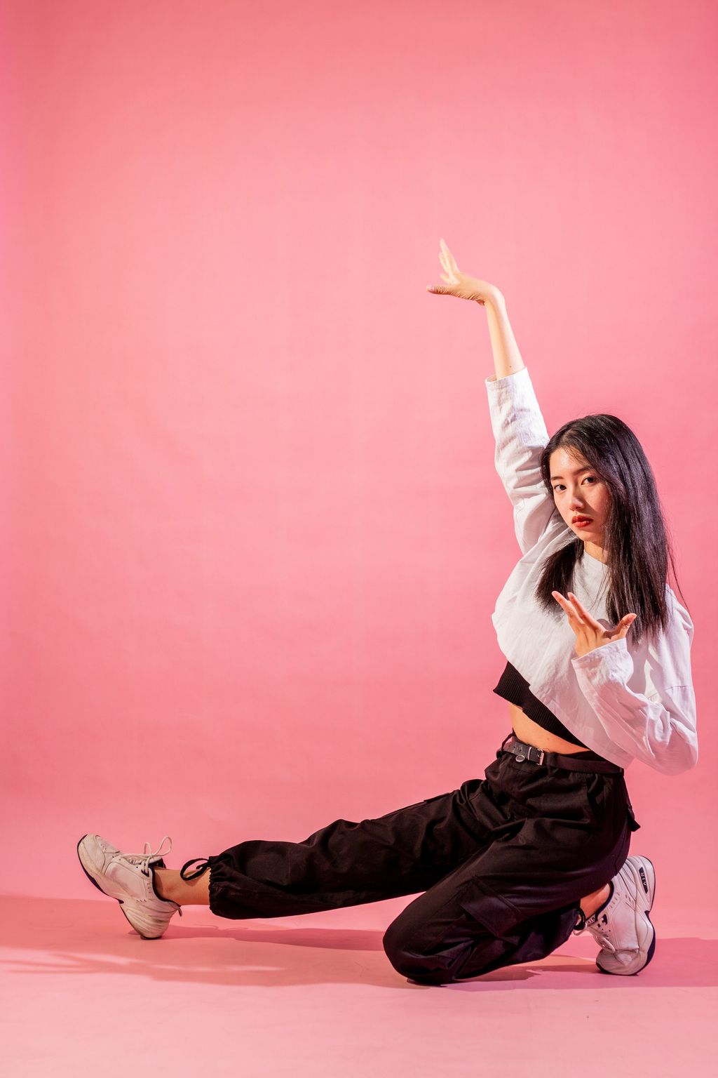 原创爵士街舞青年女生跳舞技巧动作版权可商用