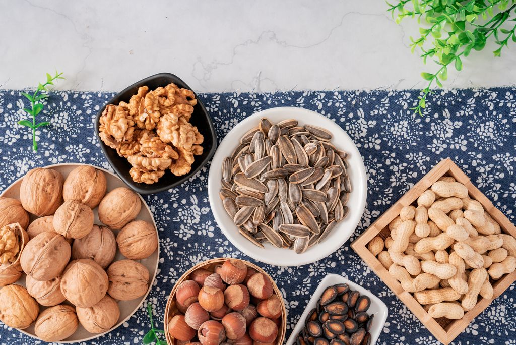 您当前访问作品主题是坚果核桃花生瓜子榛子,编号是26847852,可商用