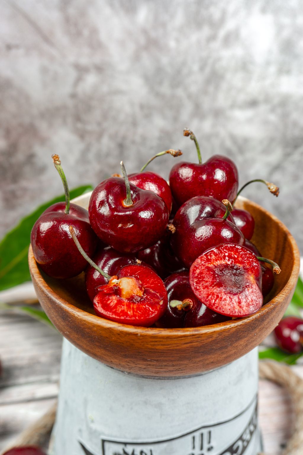 紫红色的车厘子