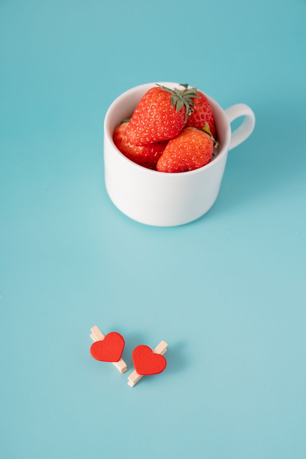草莓创意摆拍