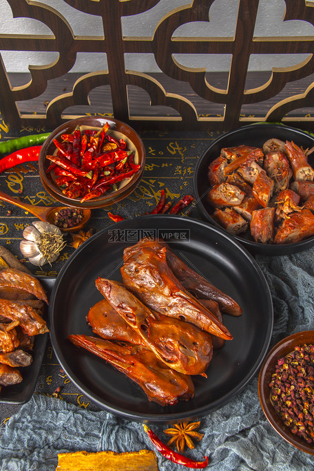 卤味鸭脖鸭货摄影图